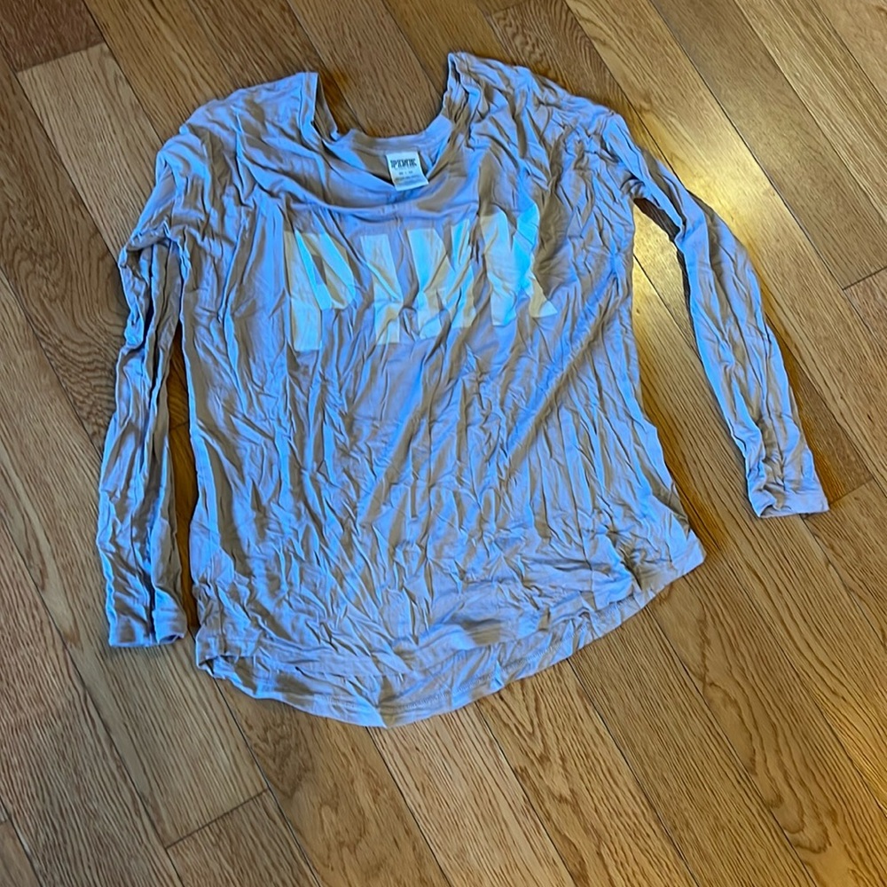 VS pink shirt